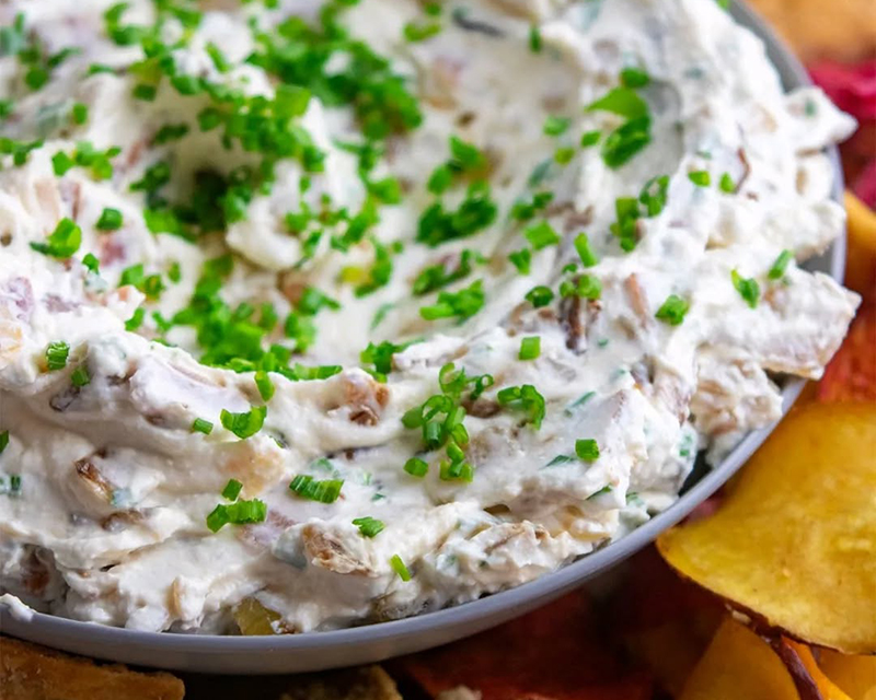 Giada De Laurentiis’ Easy Game Day Dip is Only 4 Ingredients